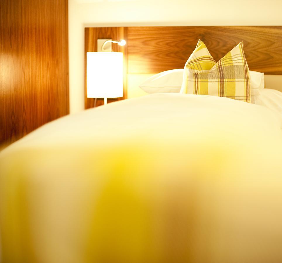 Zum Dorfschmied Hotel Klein Sankt Paul ภายนอก รูปภาพ
